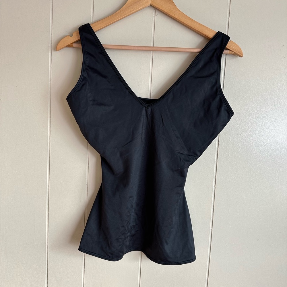 Assets By Sara Blakely Solid Black Shapewear Top/… - image 4